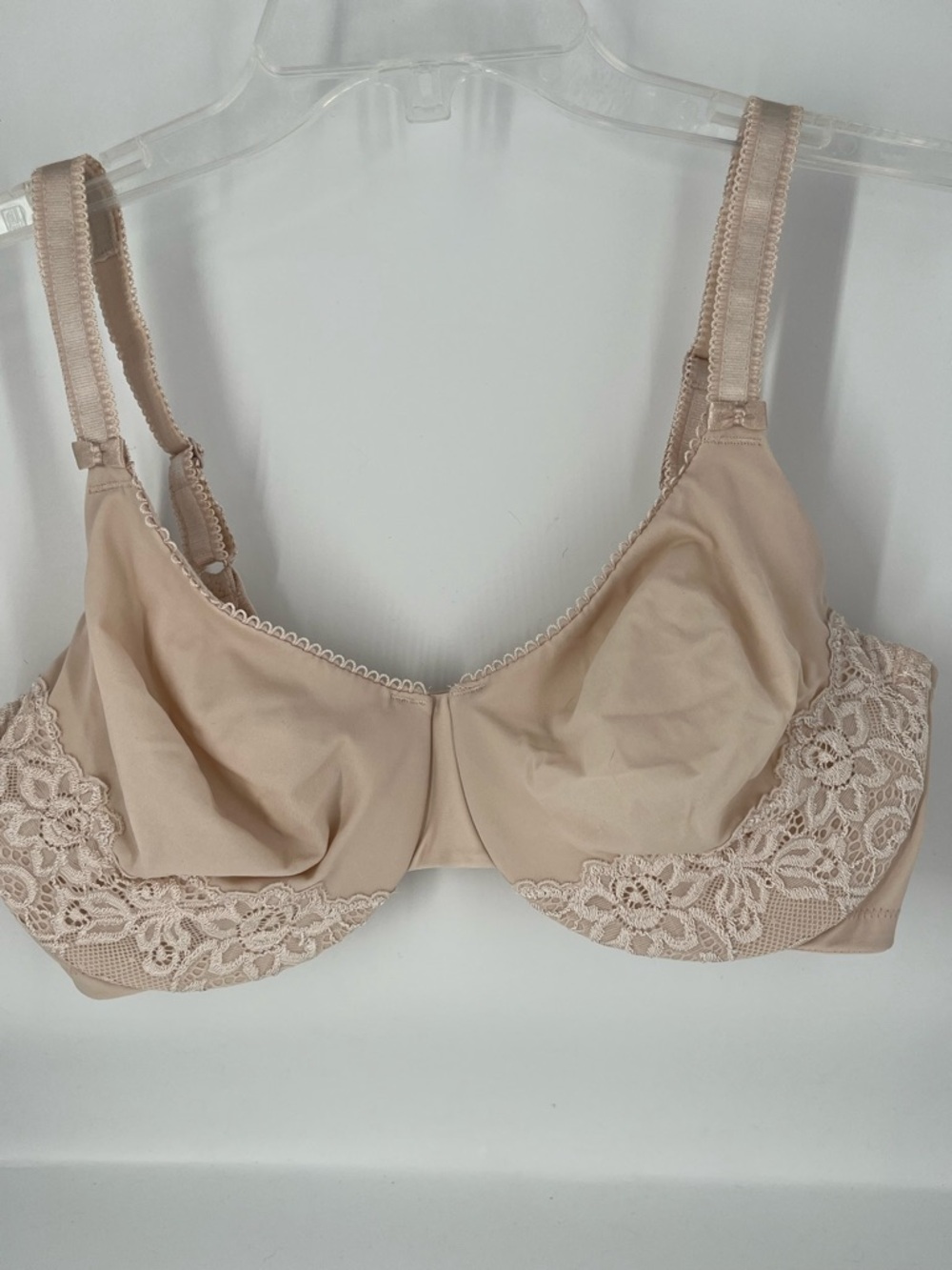 Olga Beige Lace-Trim Full Coverage Bra sz 36DD